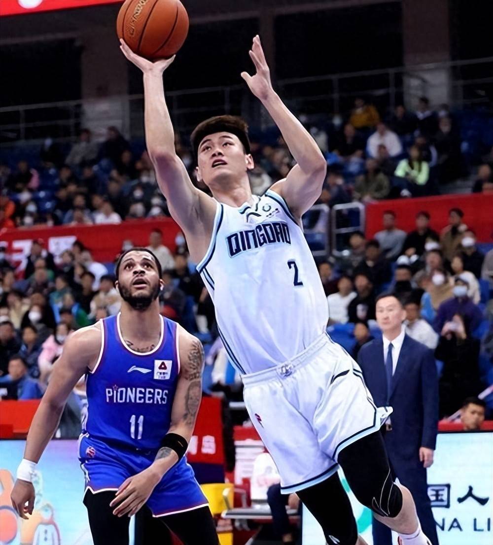 本土球员参与篮球明星赛，获得肯定和鼓励的简单介绍