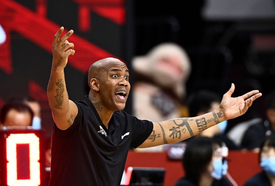 灰熊队全员发挥出色,取得关键胜利的简单介绍 灰熊队全员发挥出色,取得关键胜利的简单介绍