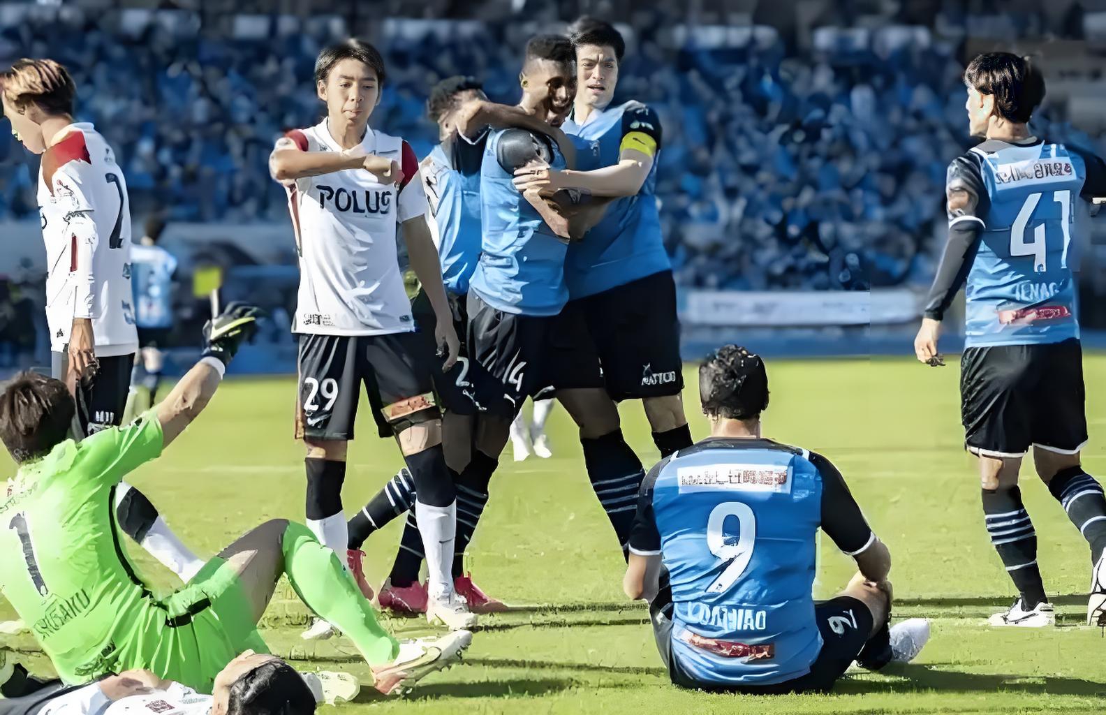 包含巴布亚新几内亚足球联赛决胜局面一触即发的词条