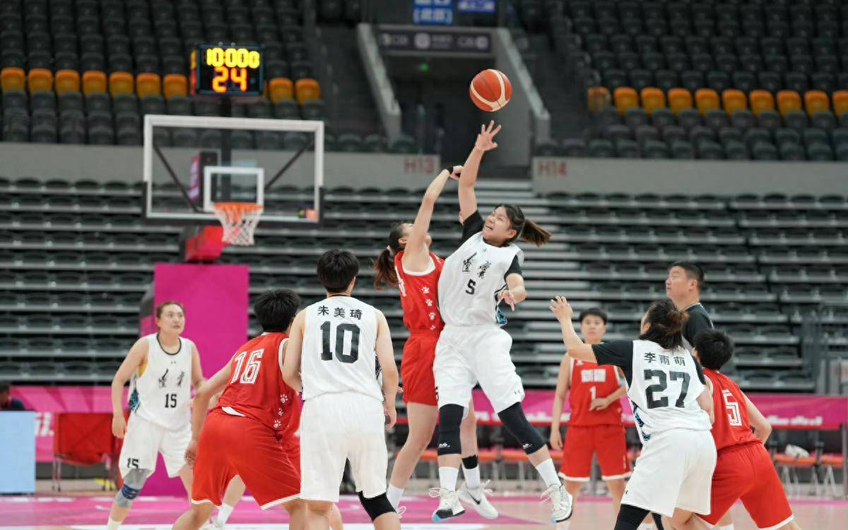 关于吉林队逆转辽宁队，库里关键制胜的信息